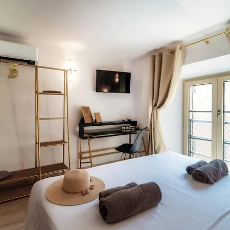 Vanity Flat - The House Of Travelers Apartament